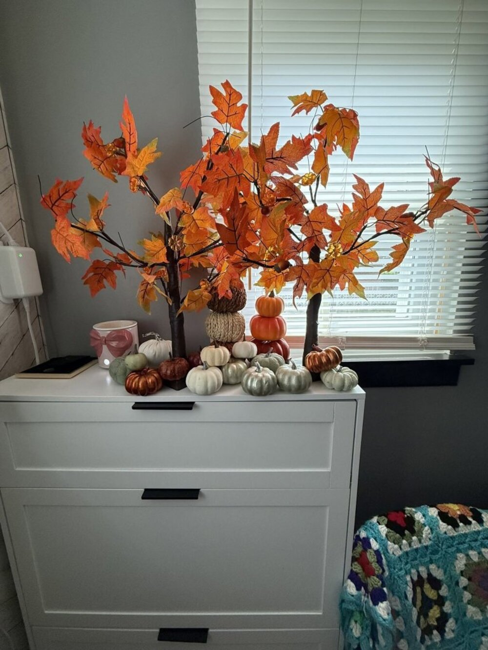 Battery Operated Light Up Trees, Pumpkin Stacks & Mini Pumpkins